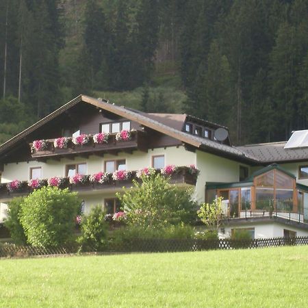 Gaestehaus Huber Fruehstueckspension ชลัดมิง ภายนอก รูปภาพ